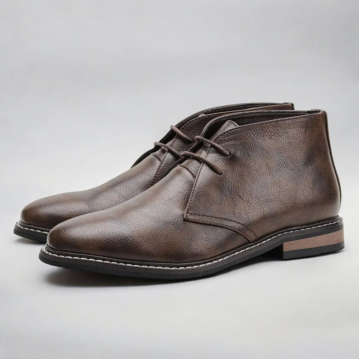 Calder | Leather Chukka Boots