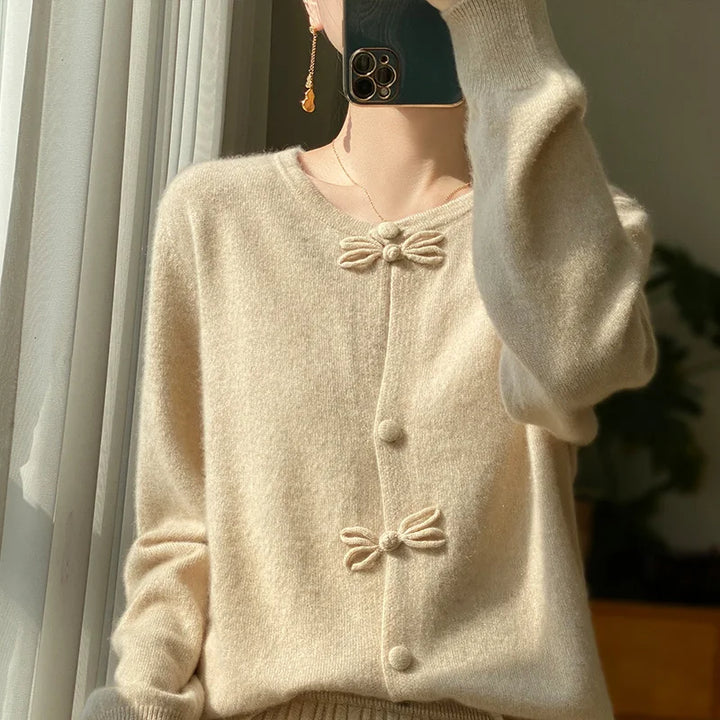 Finna | Stylish Bow-Detail Cardigan